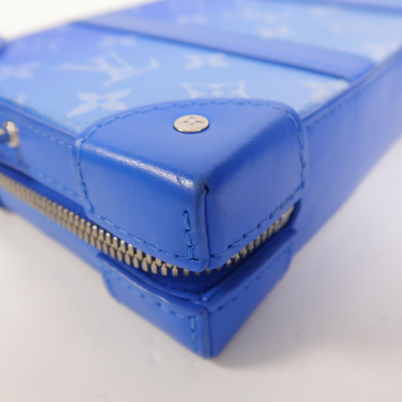 LOUIS VUITTON Monogram Clouds Soft Trunk Wallet銀扣肩背袋-11