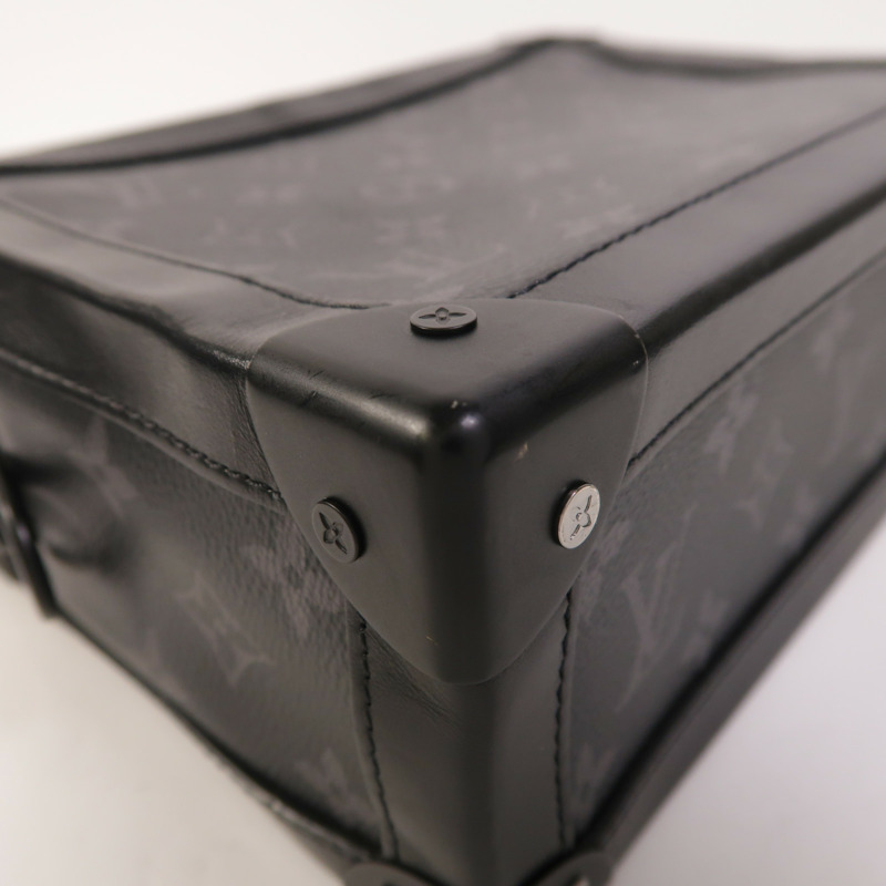 LOUIS VUITTON Monogram Eclipse Soft Trunk肩背袋-9