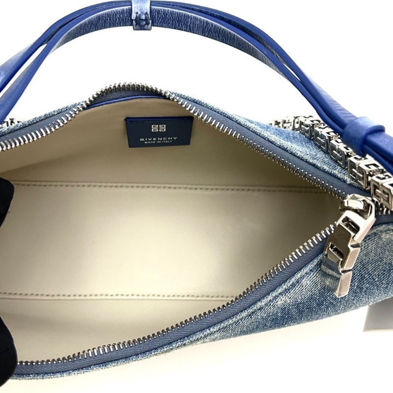 GIVENCHY 牛仔肩背腋下鏈條包   26*20*8  9新 配件塵袋-4
