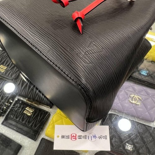 東區正精品㊣LV M52853 NEONOE BB EPI黑黃紅全皮水波紋束口水桶包肩背包斜背包兩用包 RZ6386-6