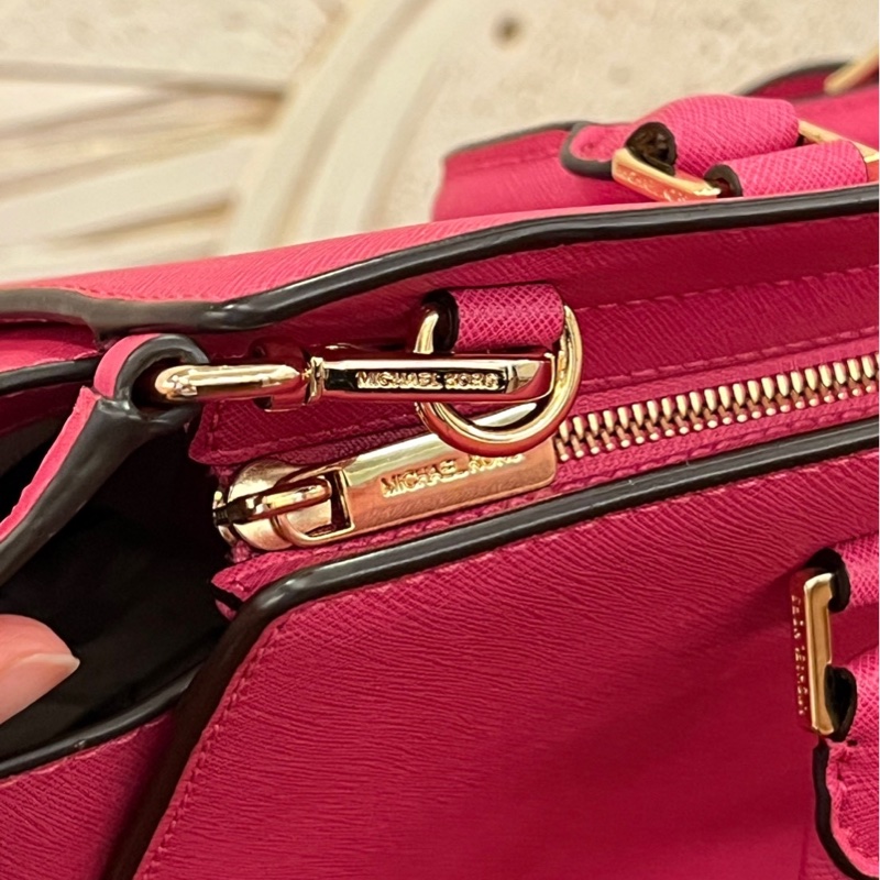 Michael Kors 防刮手提斜背兩用包 MK-10