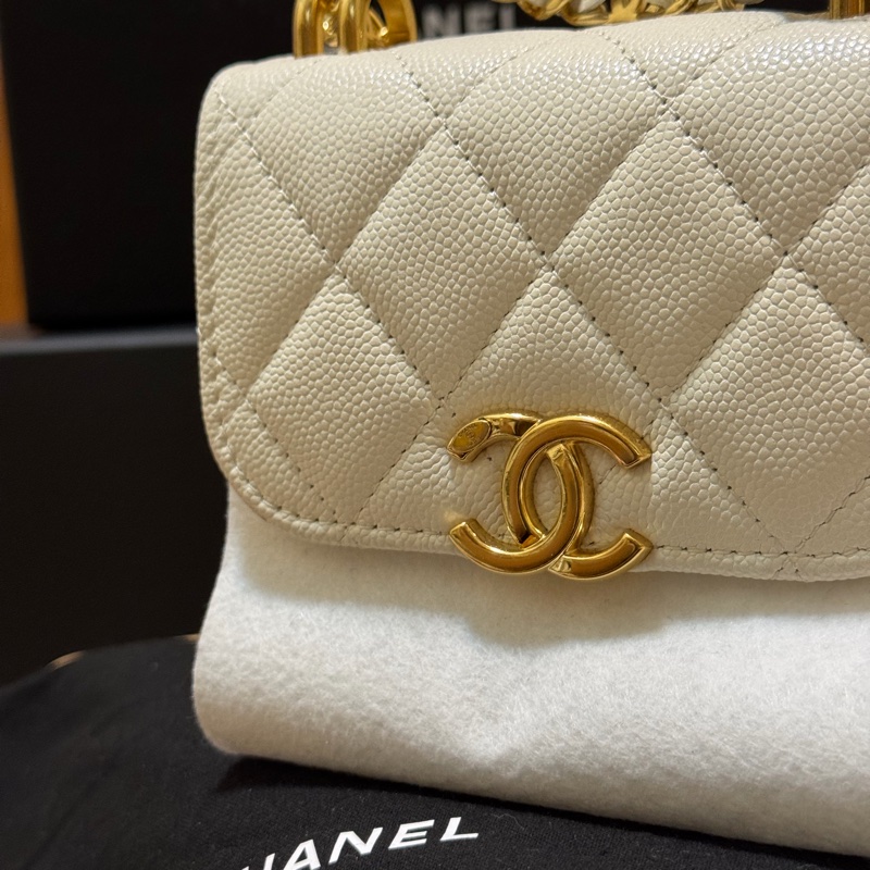 Chanel 22K晶片款 mini 白金荔枝皮小廢包-4