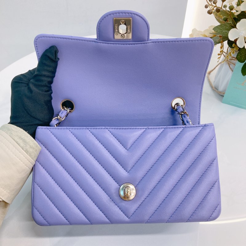 MS0678	Chanel 香奈兒小號翻蓋式鍊帶包包 Classic Flap Mini Rectangle 20cm Chevron Lambskin-17