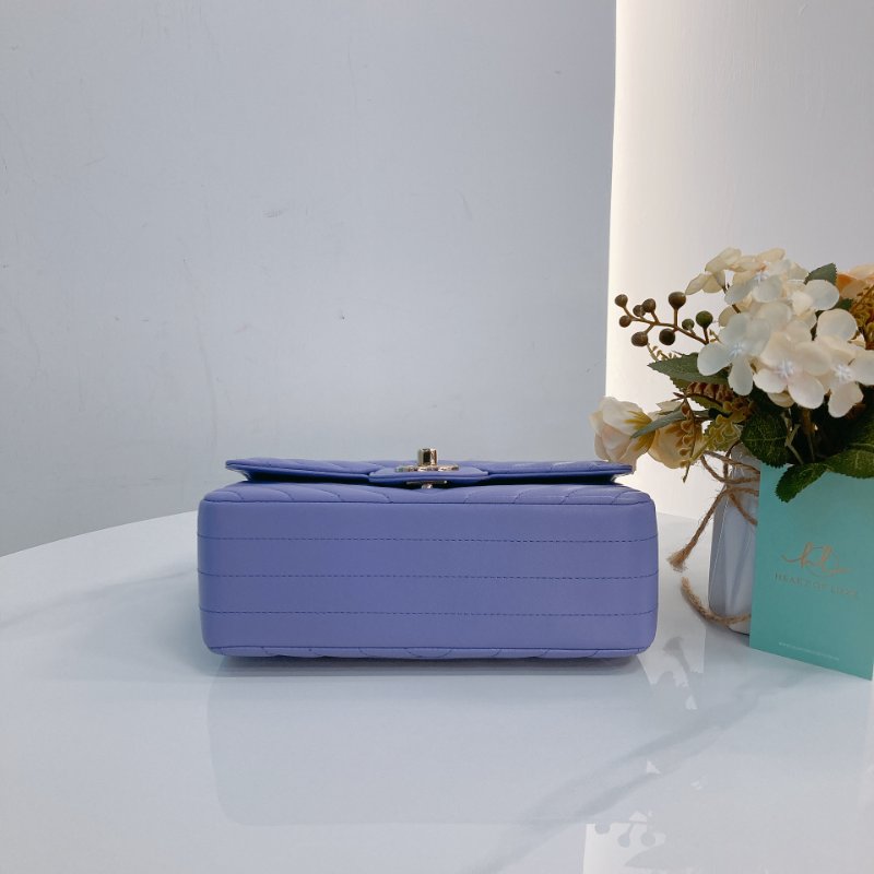 MS0678	Chanel 香奈兒小號翻蓋式鍊帶包包 Classic Flap Mini Rectangle 20cm Chevron Lambskin-27