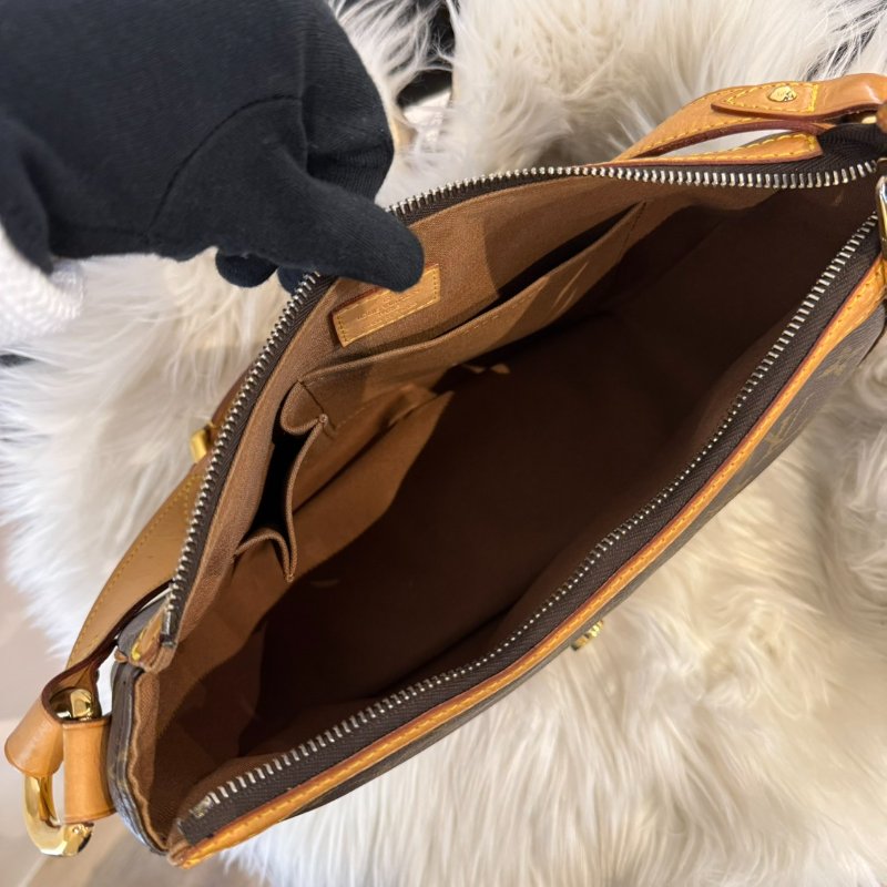 LV Tulum PM彎月包-2