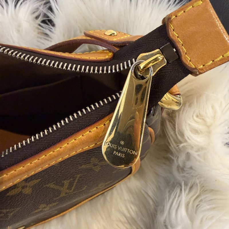 LV Tulum PM彎月包-3