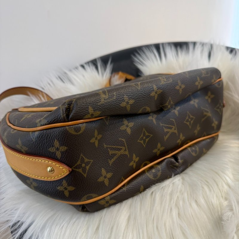 LV Tulum PM彎月包-5