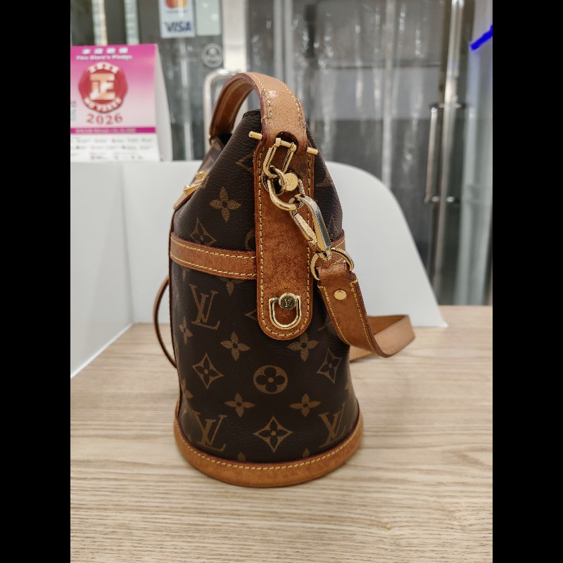 Lv duffle bag-1
