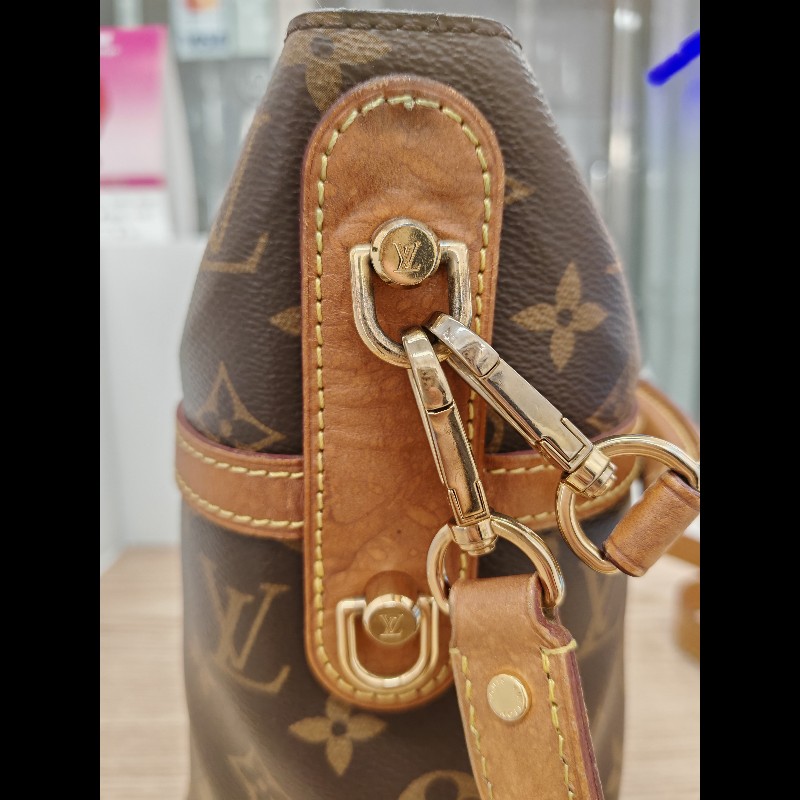 Lv duffle bag-16