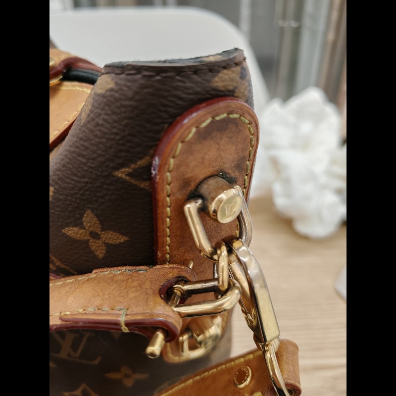 Lv duffle bag-26