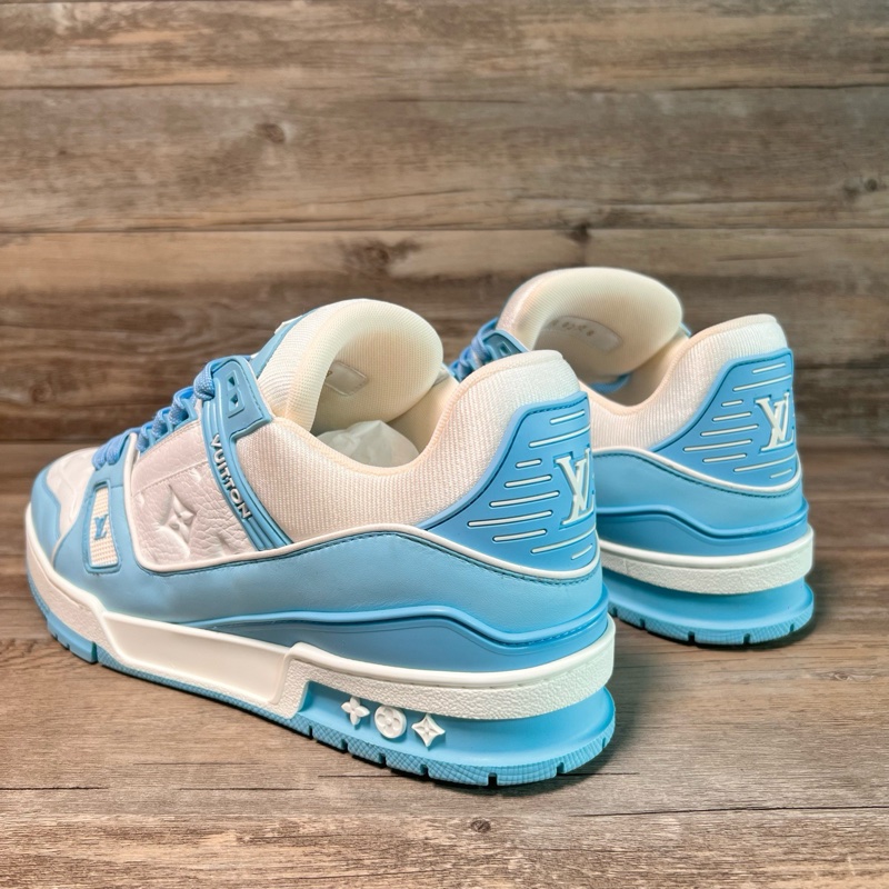 LV路易威登 trainer 天空藍 baby blue 白藍 北卡藍 42碼-3