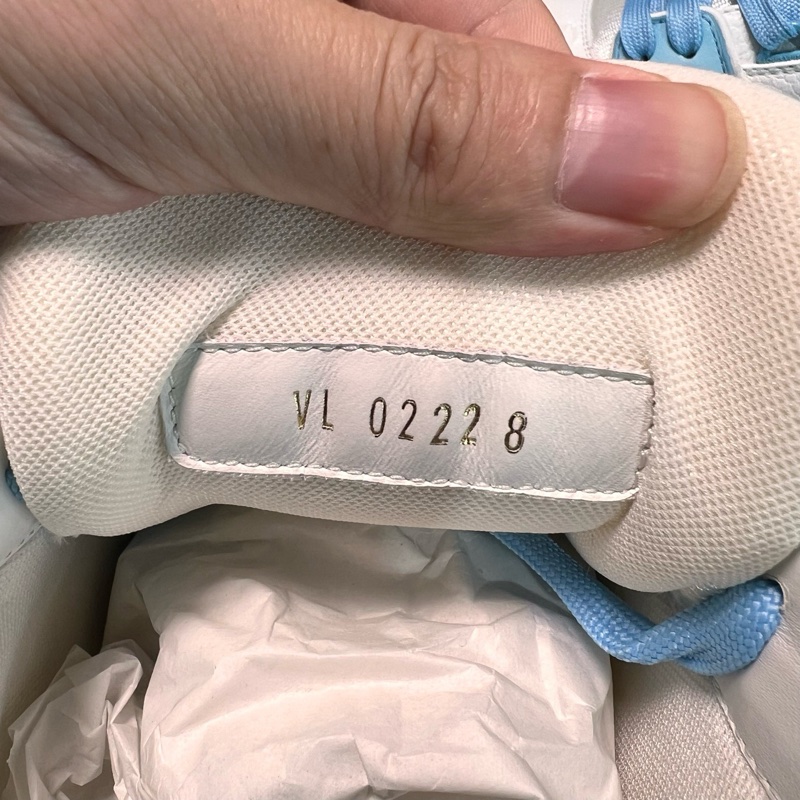 LV路易威登 trainer 天空藍 baby blue 白藍 北卡藍 42碼-6