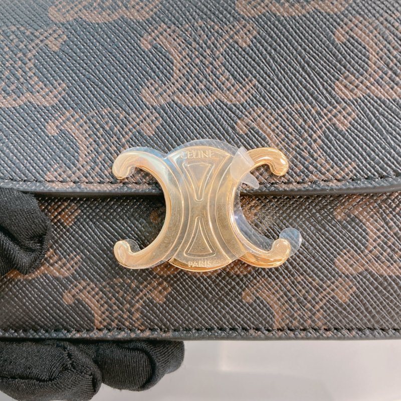 MS0680 Celine 思琳經典花紋於夾 Card Holder with Flap Triomphe Canvas Tan-7