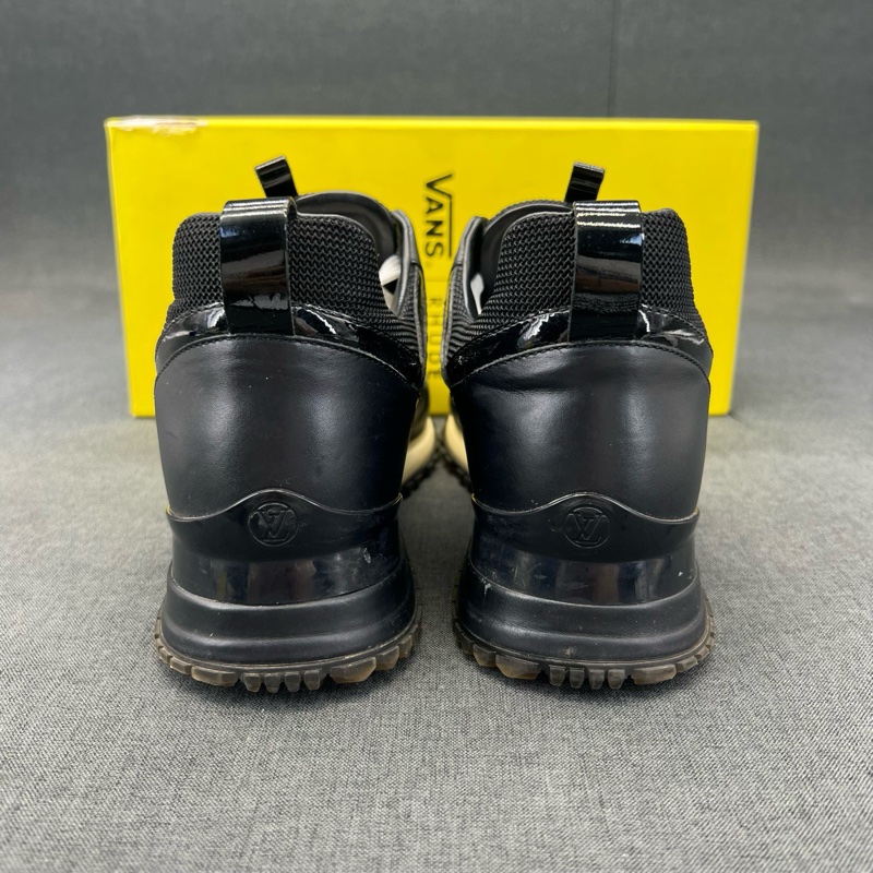 Louis Vuitton路易威登 runaway 黑色運動鞋 36碼-2