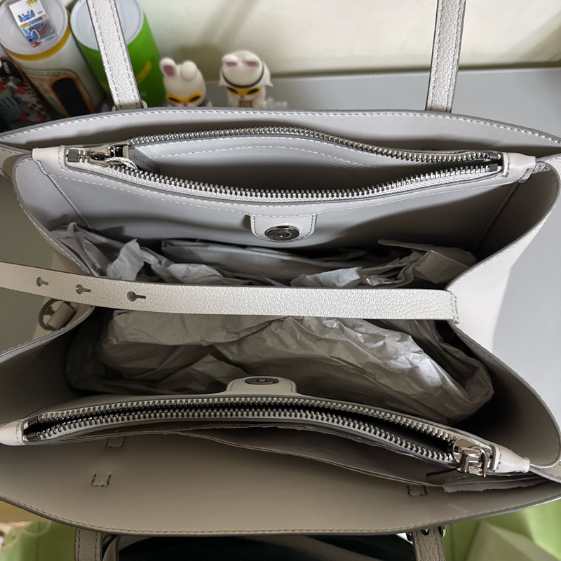 CHARLES & KEITH托特包_小CK-8