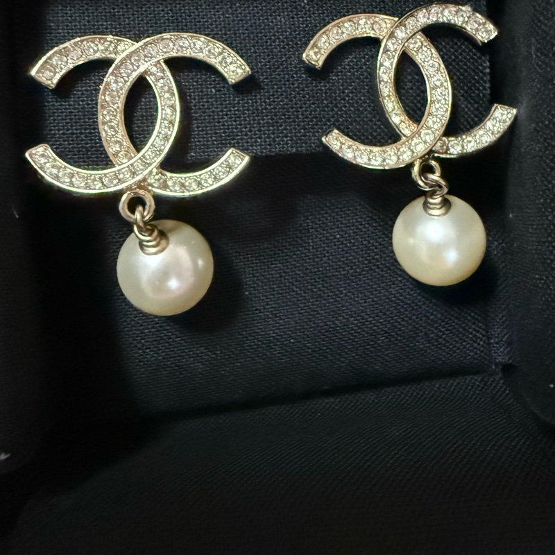 稀有全新 夾式chanel 香奈兒 雙c 垂墜式 珍珠耳環-3