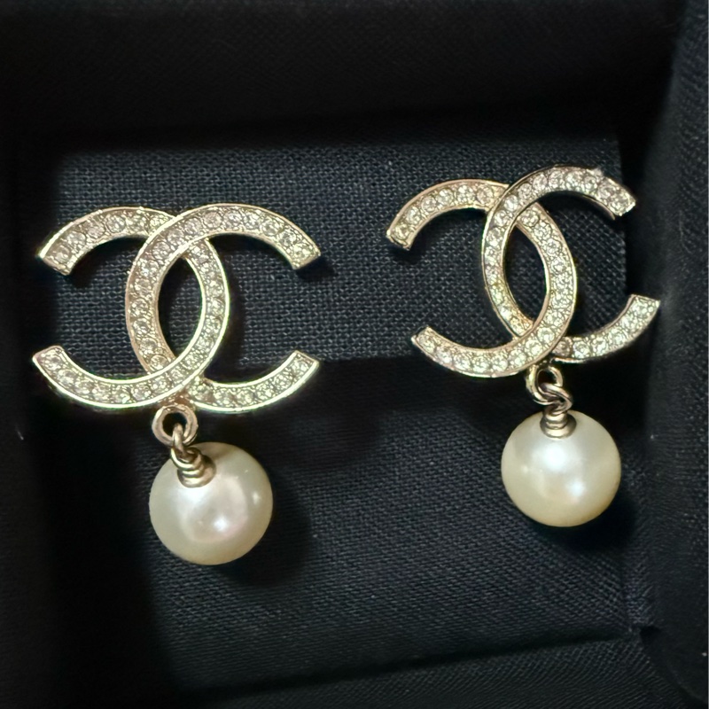 稀有全新 夾式chanel 香奈兒 雙c 垂墜式 珍珠耳環-6