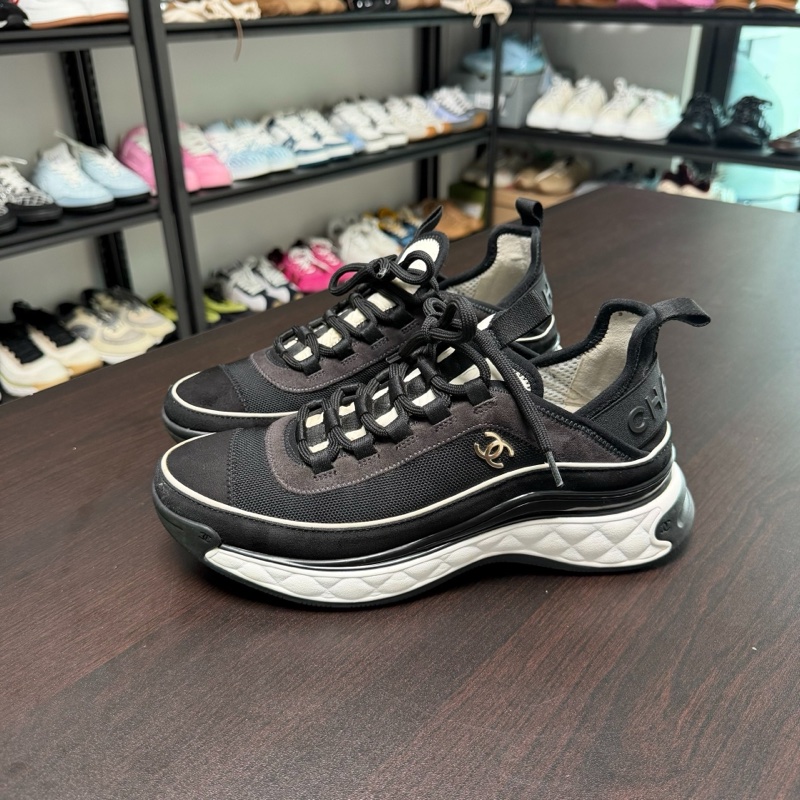 Chanel正品香奈兒運動鞋 氣墊黑色低幫徽標運動鞋 39碼-0