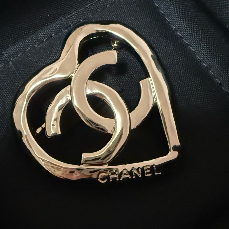 Chanel 全新 熱門愛心 胸針 別針 香奈兒-4