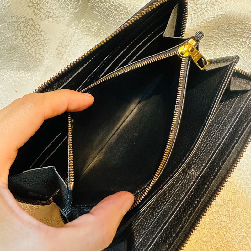 LV全黑皮革長夾-6