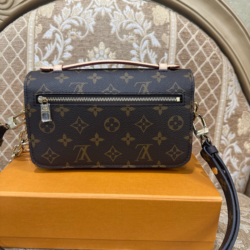 LV 原花金釦Pochette Metis East West手提肩斜背郵差包M46279-1