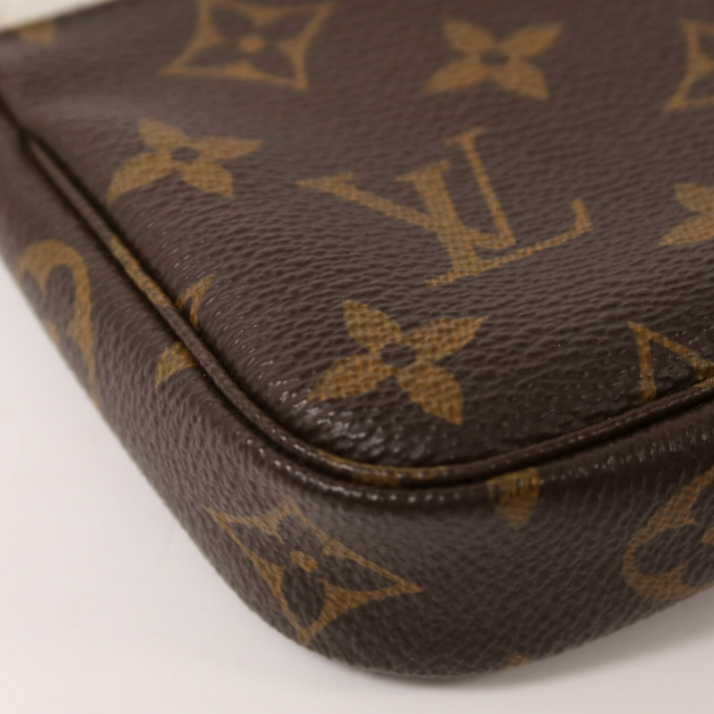 LOUIS VUITTON Monogram Mini Pochette Accessoires鏈帶手挽袋-11