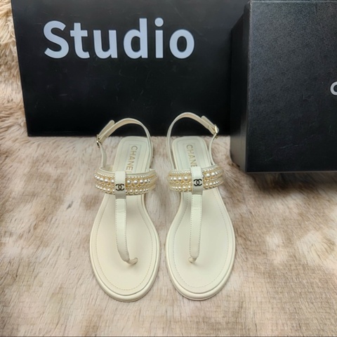 閒置新未使用Chanel香奈兒白色珍珠涼鞋  38碼