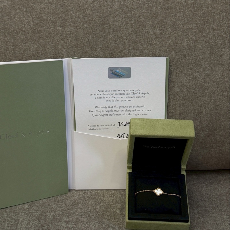 VCA 白色貝母手鍊mini-0