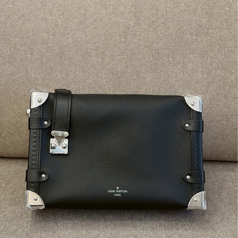 LV新款side trunk