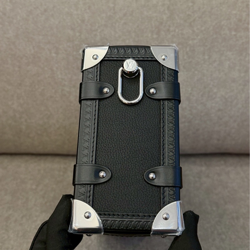 LV新款side trunk-2