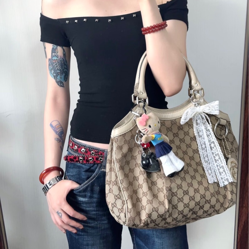 莉亞精品♡Gucci 211944 老花肩背包 白色 二手-1