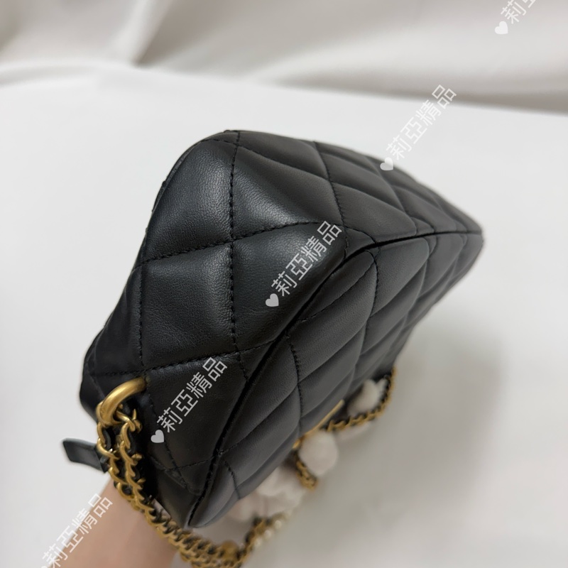 莉亞精品♡ Chanel 珍珠鏈相機包 二手美包-10
