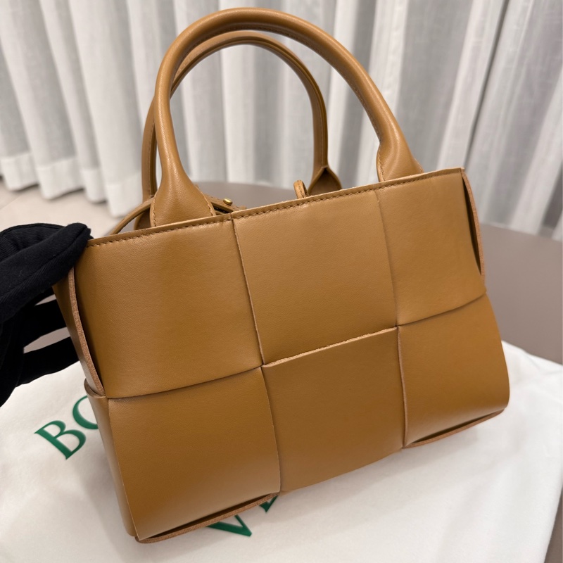 BOTTEGA VENETA BV Mini Arco Tote Bag 迷你托特包-0