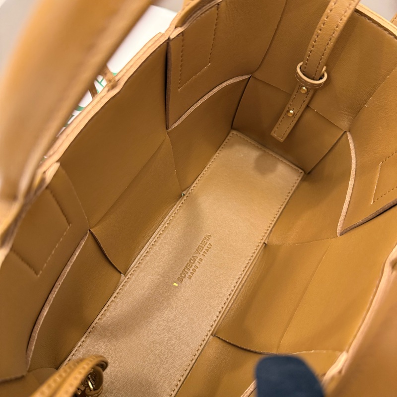 BOTTEGA VENETA BV Mini Arco Tote Bag 迷你托特包-18