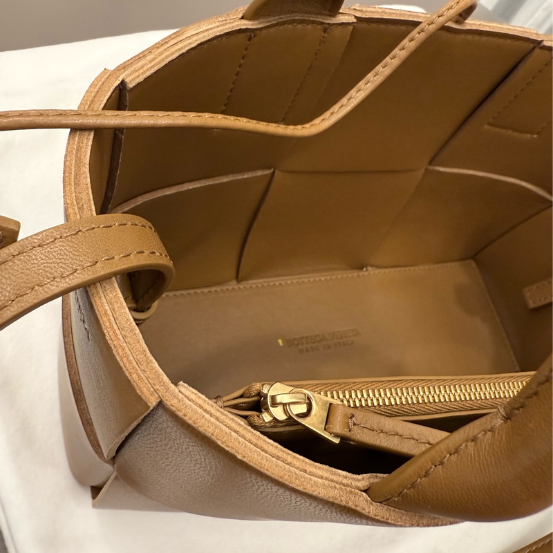 BOTTEGA VENETA BV Mini Arco Tote Bag 迷你托特包-21
