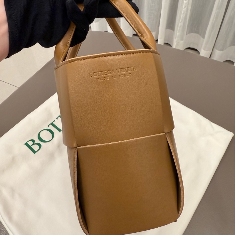 BOTTEGA VENETA BV Mini Arco Tote Bag 迷你托特包-22