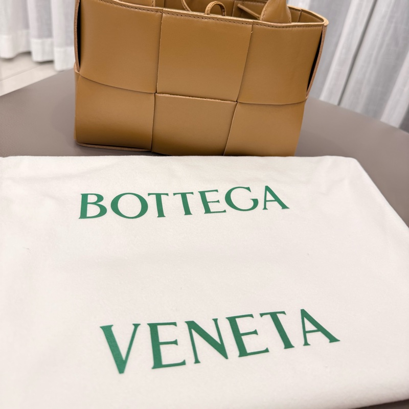 BOTTEGA VENETA BV Mini Arco Tote Bag 迷你托特包-25