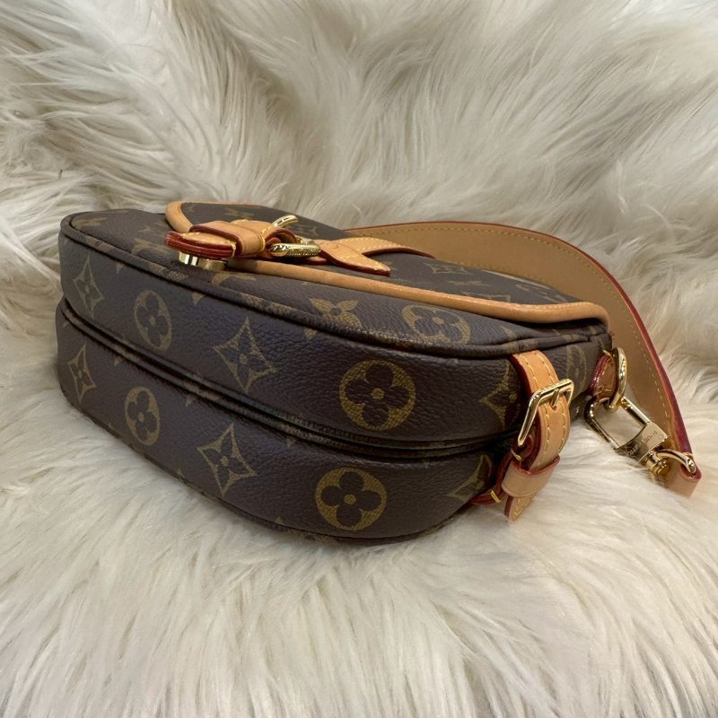 LV Saumur雙子星 手提斜背包-4