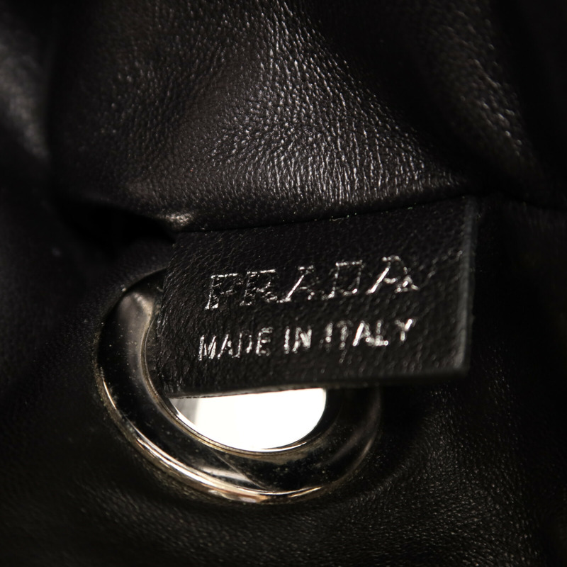 PRADA 牛皮皮革Rivet鏈帶肩背袋-6