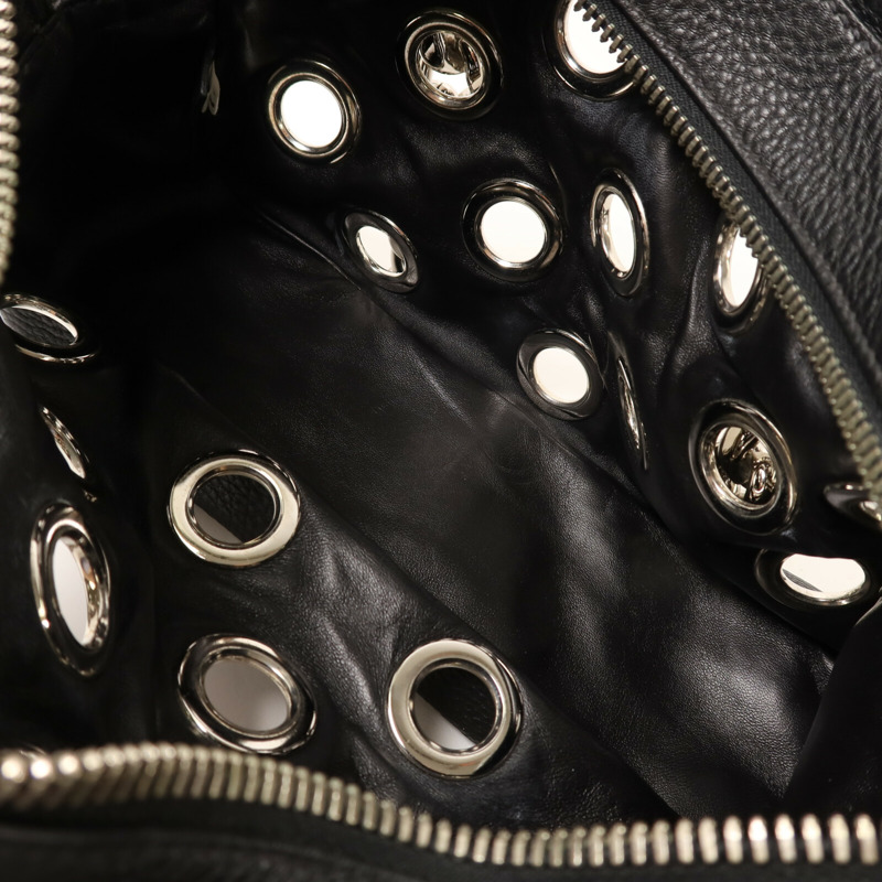 PRADA 牛皮皮革Rivet鏈帶肩背袋-19