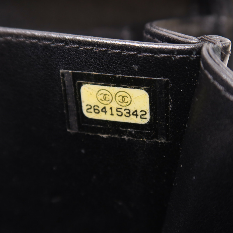 CHANEL 牛皮皮革Filigree Camera Bag鏈帶肩背袋-6