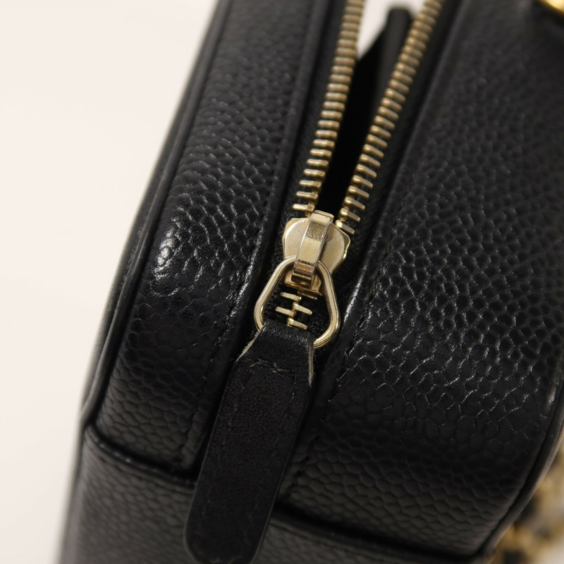 CHANEL 牛皮皮革Filigree Camera Bag鏈帶肩背袋-8