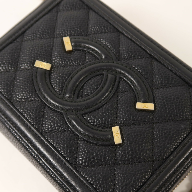 CHANEL 牛皮皮革Filigree Camera Bag鏈帶肩背袋-9