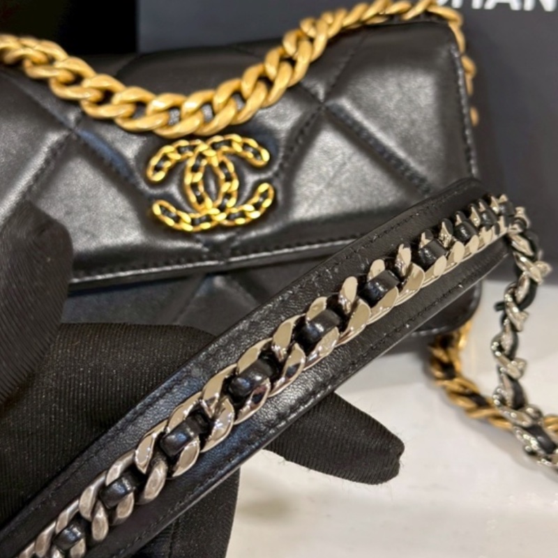 🛼CHANEL香奈兒經典黑金19bag羊皮菱格紋woc鏈條發財包-17
