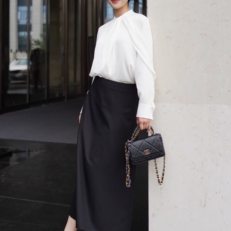 🛼CHANEL香奈兒經典黑金19bag羊皮菱格紋woc鏈條發財包-36