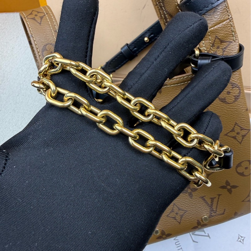 LV 全新現貨帶票，菜籃子小號-7