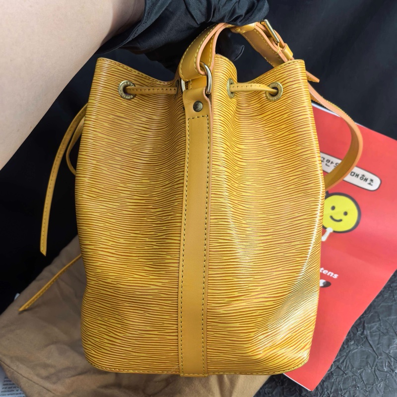 LV路易威登 NOE小號黃色水波紋抽繩水桶-2