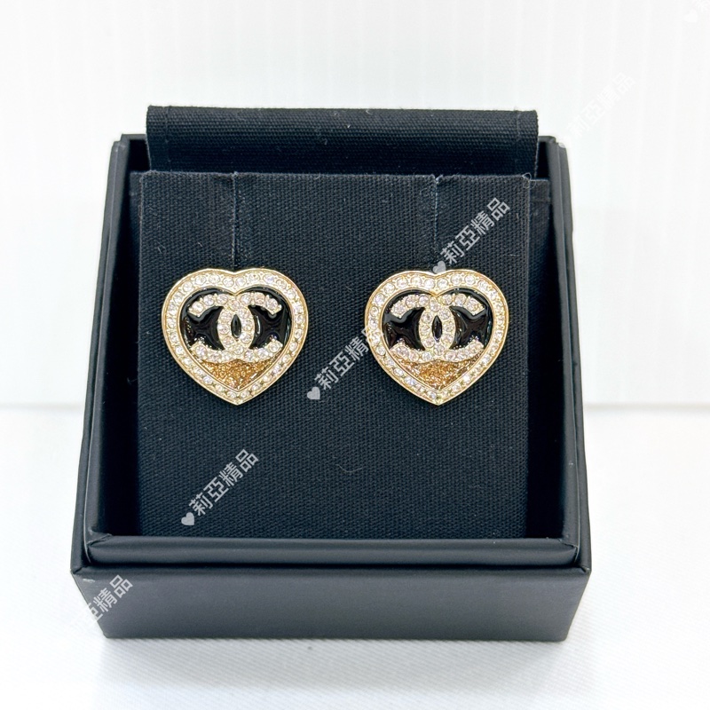 莉亞精品♡ Chanel愛心滿鑽金箔耳針 近新美品-2