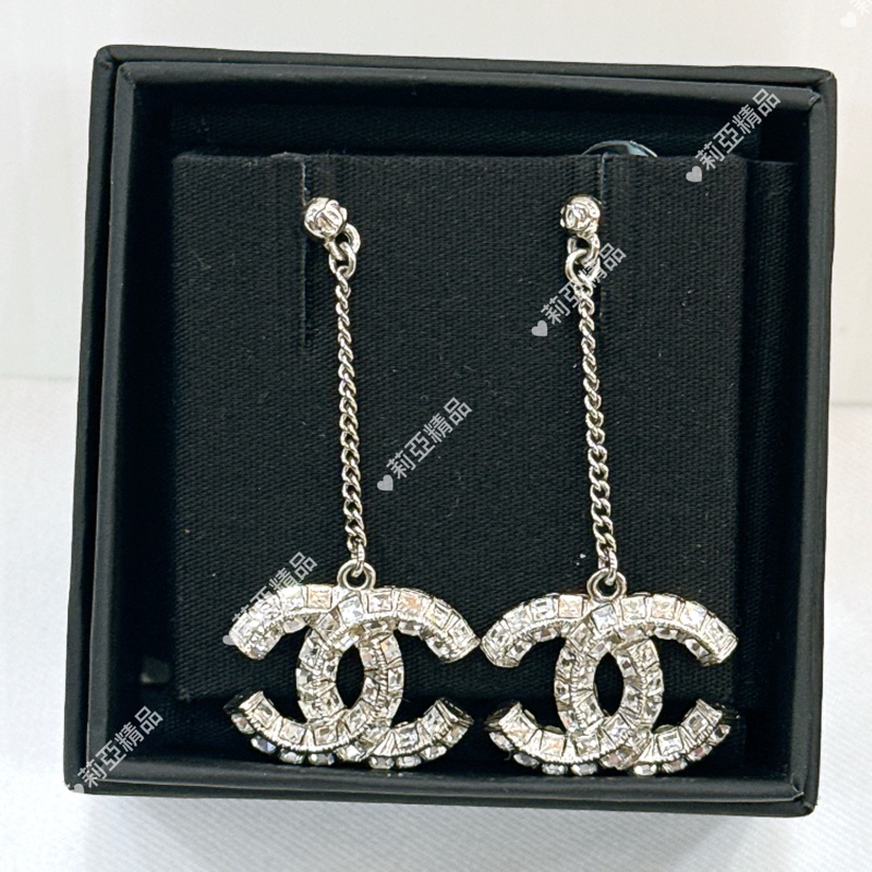 莉亞精品♡ Chanel雙C吊墜耳針 近新美品-2