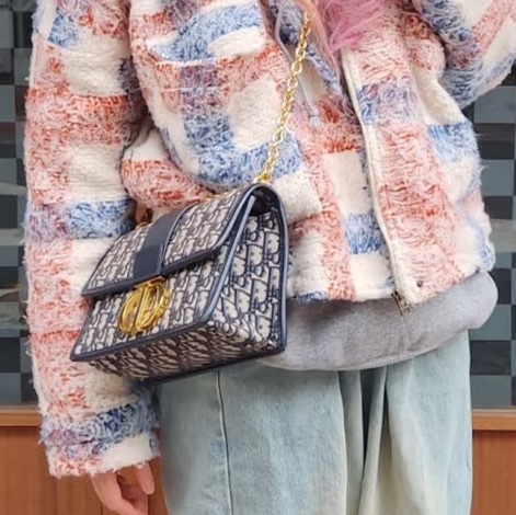 DIOR迪奧老花刺繡金扣Montaigne蒙田30🧳-5